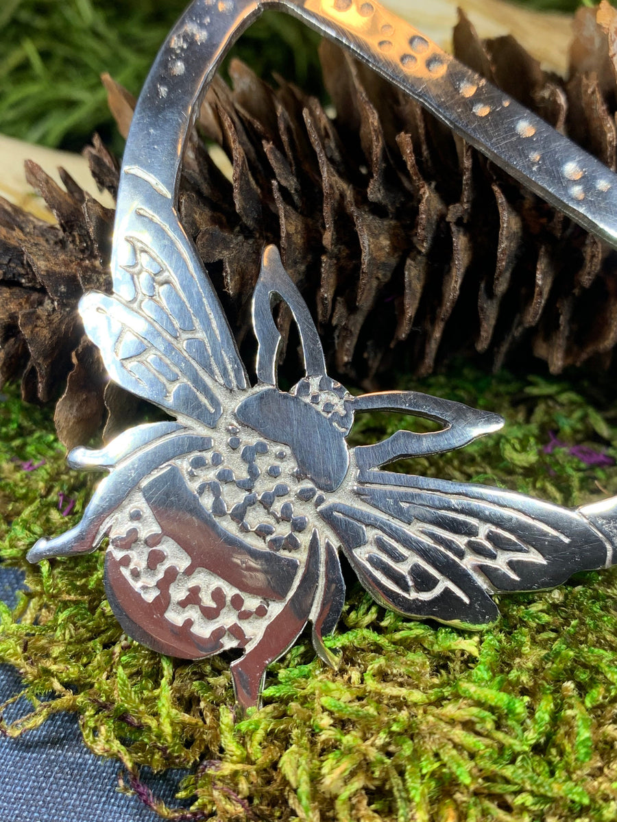 Bee Scarf Ring, Scotland Jewelry, Insect Jewelry, Nature Jewelry, Celtic Jewelry, Mom Gift, Wife Gift, Sister Gift, Friendship Gift