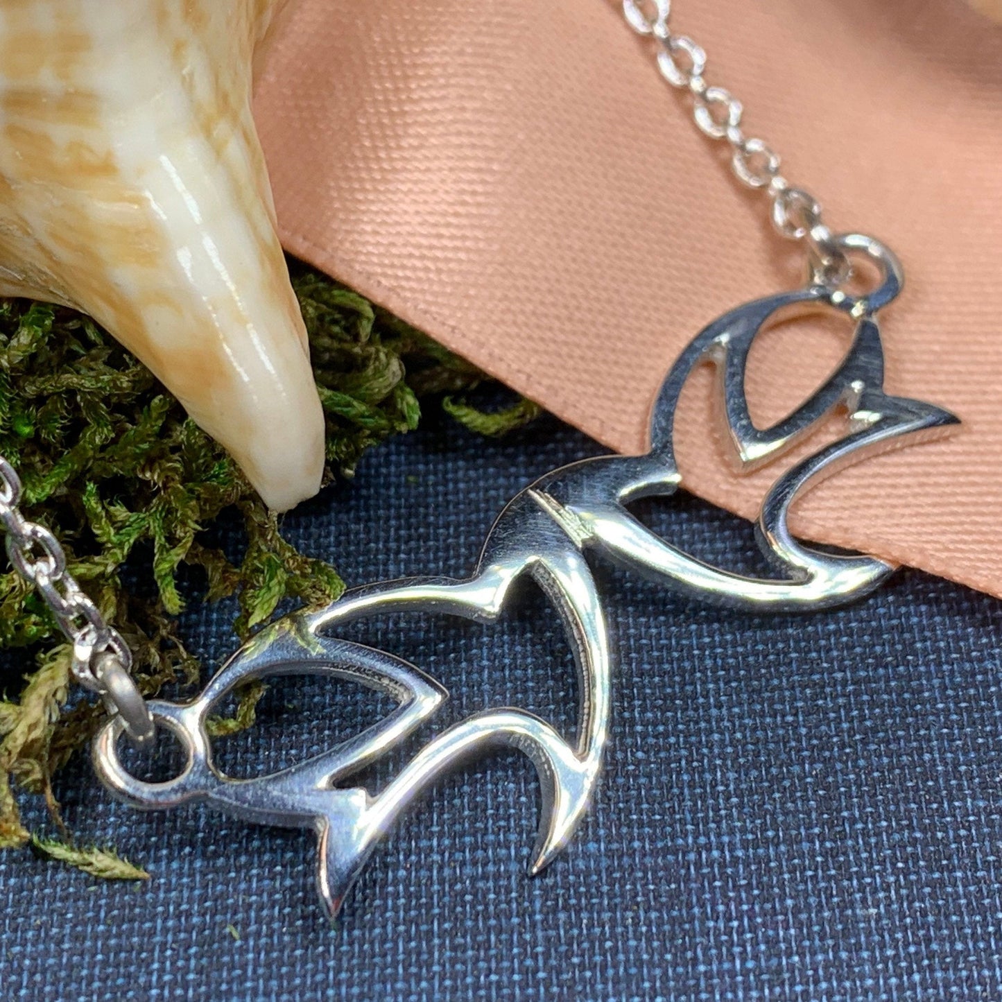 Iona Abbey Peace Doves Necklace — view 7
