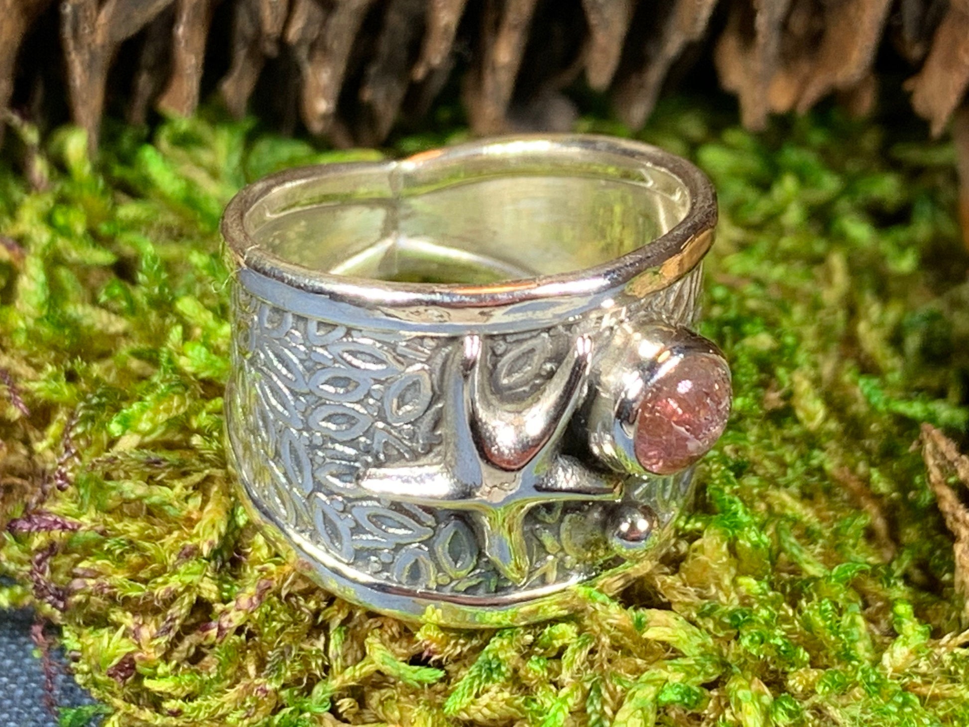 Starfish Treasure Ring — view 6