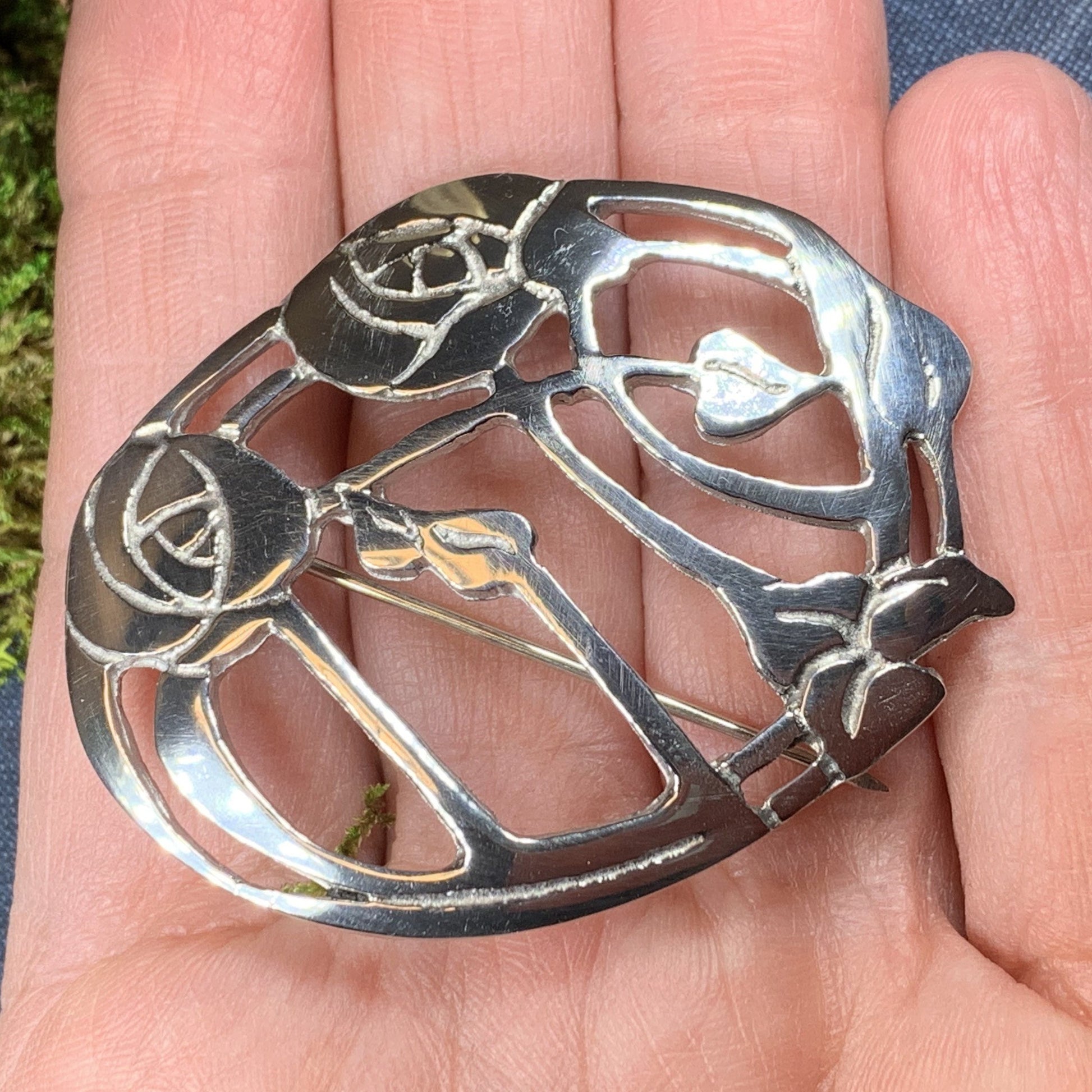 Roses Brooch, Scotland Jewelry, Rennie Mackintosh Jewelry, Celtic Pin, Scarf Pin, Aunt Gift, Mom Gift, Girlfriend, Graduation Gift