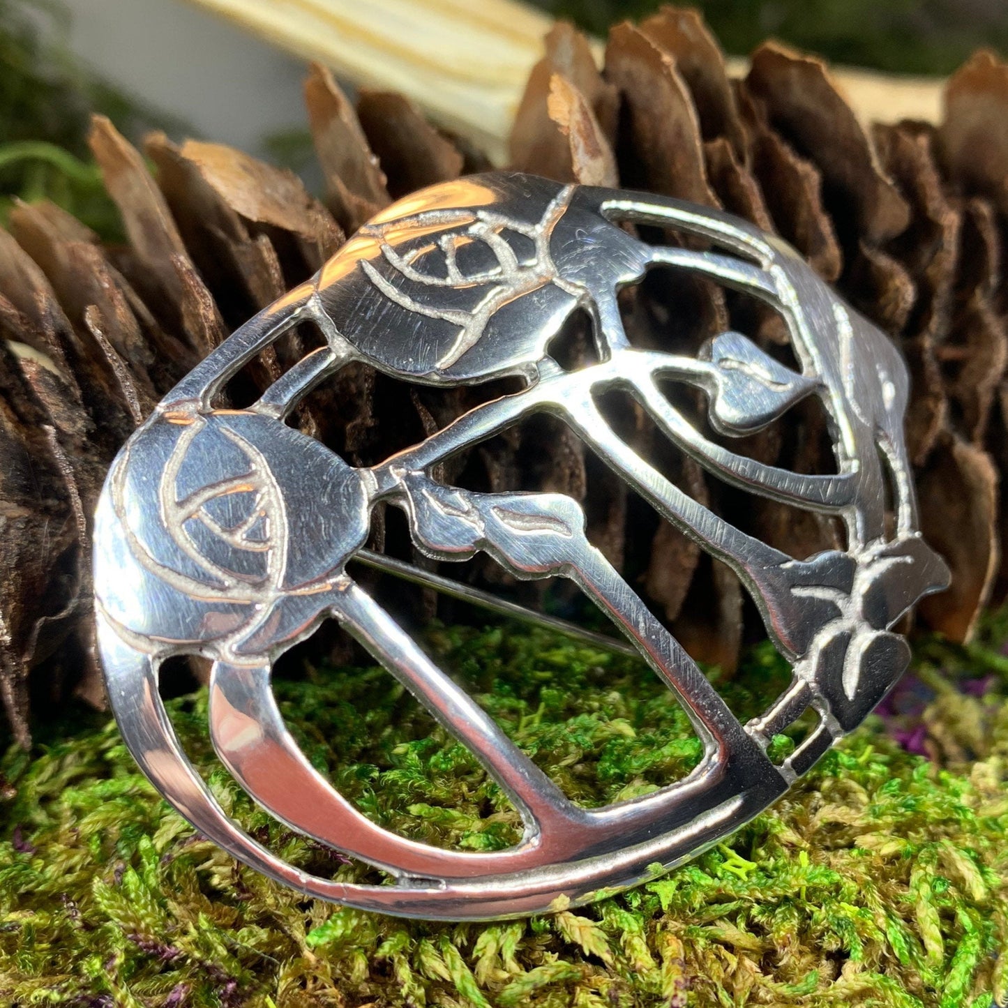 Roses Brooch, Scotland Jewelry, Rennie Mackintosh Jewelry, Celtic Pin, Scarf Pin, Aunt Gift, Mom Gift, Girlfriend, Graduation Gift