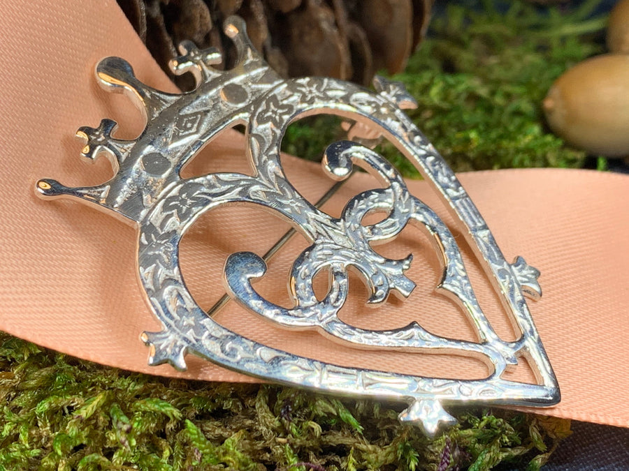 Luckenbooth Brooch, Scotland Pin, Celtic Pin, Heart Jewelry, Bridal Jewelry, Celtic Wedding, Gift for Her, Outlander Jewelry, Anniversary