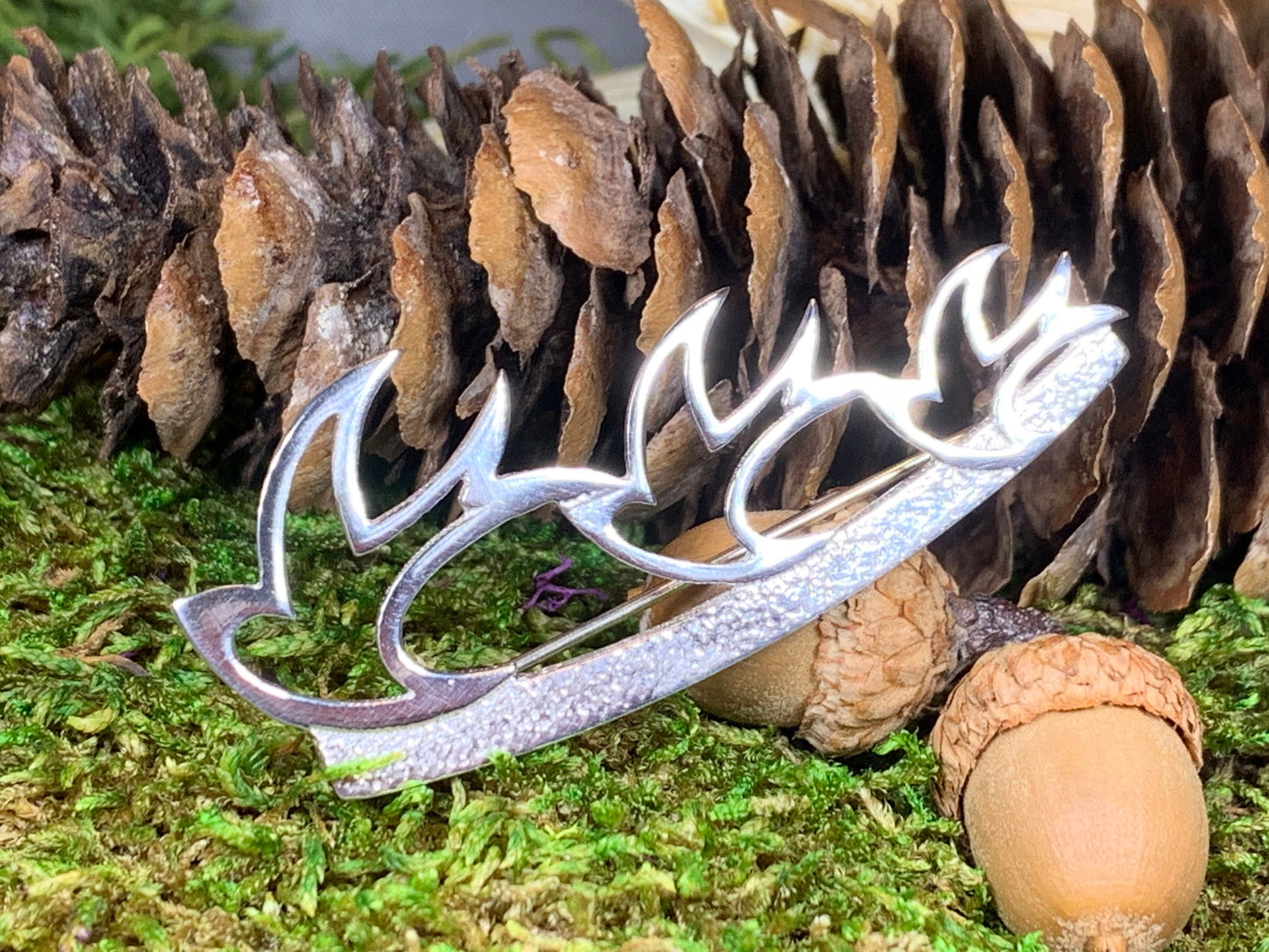 Iona Doves Brooch — view 7