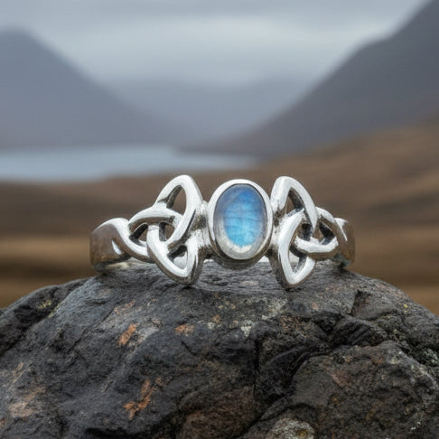 Trinity Knot Ring, Celtic Jewelry, Irish Jewelry, Celtic Knot Jewelry, Ireland Ring, Irish Dance Gift, Anniversary Gift, Scotland Jewelry