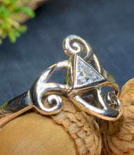 Load image into Gallery viewer, Celtic Spiral Ring, Irish Jewelry, Triskele Ring, Ireland Jewelry, Celtic Jewelry, Wiccan Jewelry, Wife Gift, Mom Gift, Triple Spiral Ring
