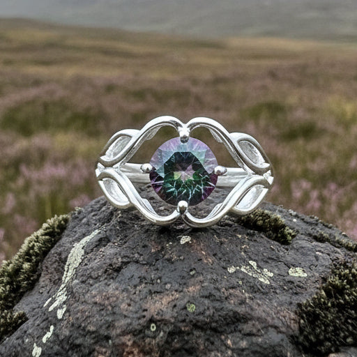 Azora Trinity Knot Ring 08