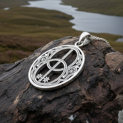 Load image into Gallery viewer, Chalice Well Necklace, Irish Jewelry, Celtic Jewelry, Scotland Jewelry, Anniversary Gift, Ireland Gift, Peace Jewelry, Spiritual Gift
