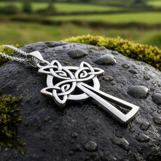 Celtic Cross Necklace, Irish Jewelry, Celtic Jewelry, Trinity Knot, Mom Gift, Scotland Jewelry, First Communion Gift, Confirmation Gift