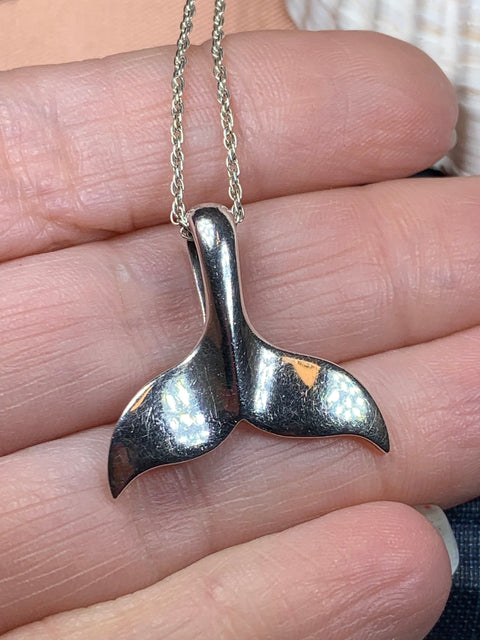 Load image into Gallery viewer, Whale Tail Necklace, Nautical Jewelry, Sea Jewelry, Whale Pendant, Nature Jewelry, Animal Jewelry, Fish Necklace, Celtic Jewelry
