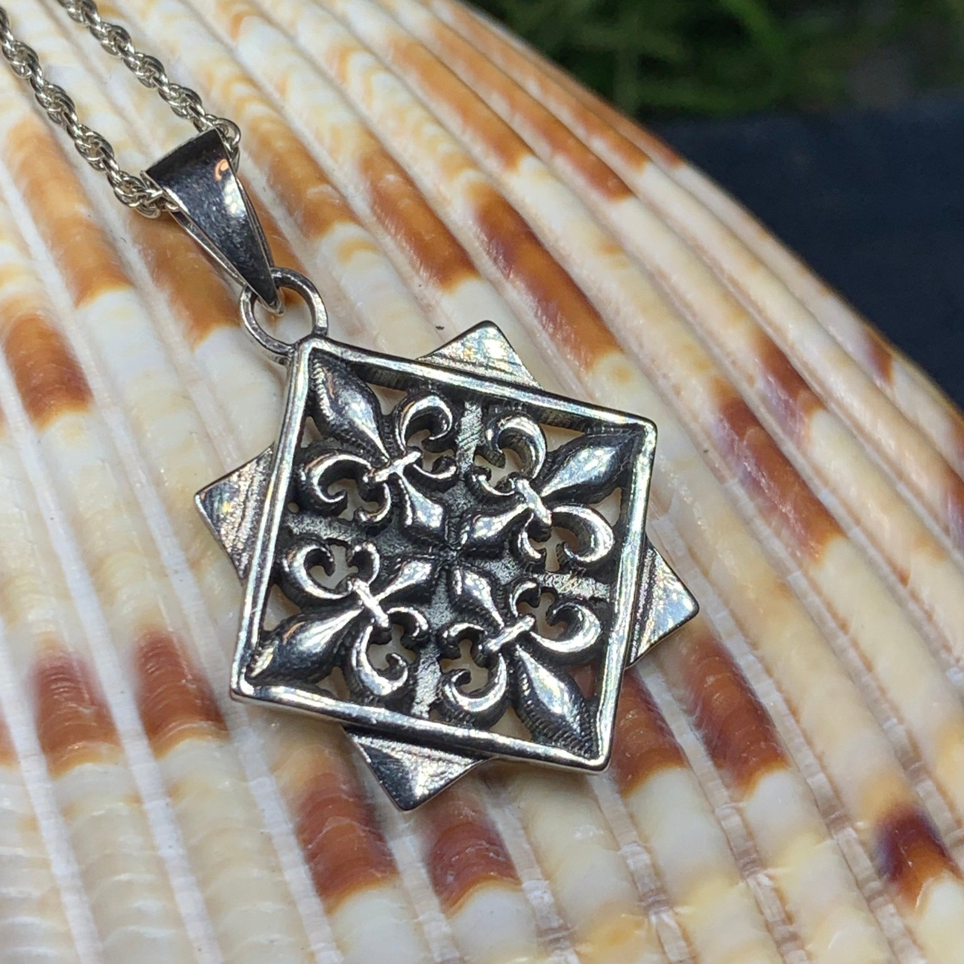 Elegant Fluer De Lis Necklace — view 4