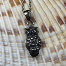 Load image into Gallery viewer, Owl Necklace, Bird Pendant, Nature Jewelry, Forest Jewelry, Pagan Jewelry, Mystical Jewelry, Gift for Her, Mom Gift, Wiccan Jewelry
