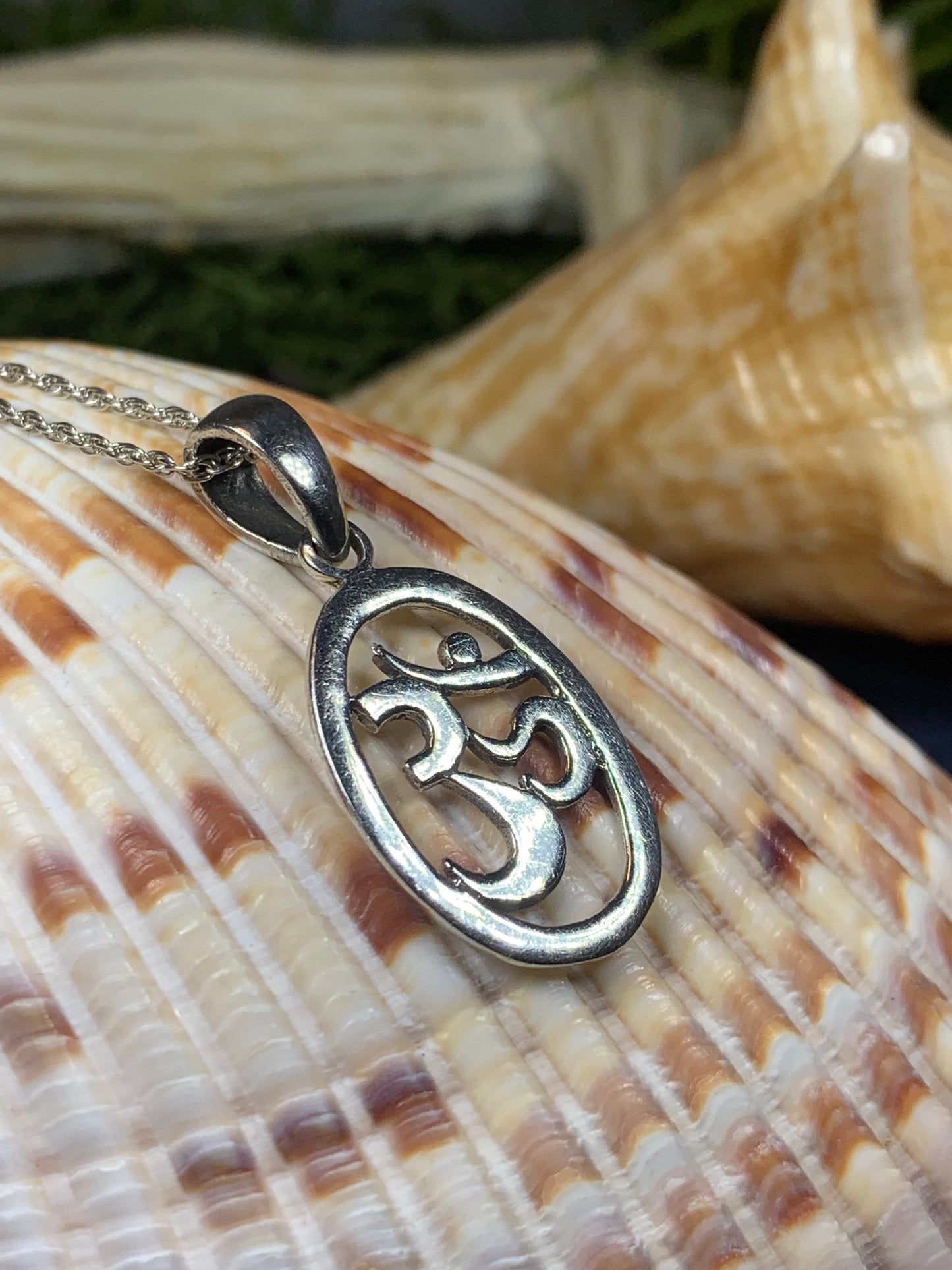 Minimalist Om Necklace — view 4