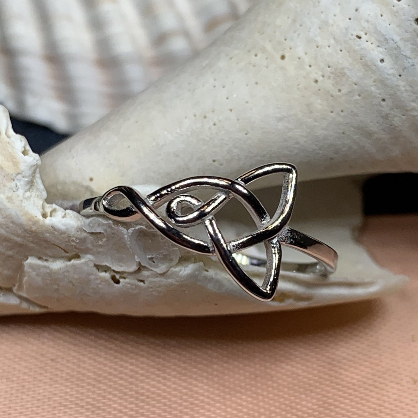 Mother's Knot Ring, Celtic Jewelry, Irish Jewelry, Celtic Knot Ring, Irish Ring, Irish Dance Gift, Anniversary Gift, New Mom Gift
