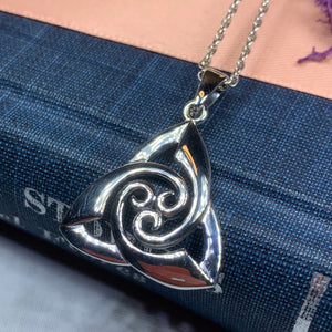 Trinity Knot Necklace, Celtic Jewelry, Irish Jewelry, Scotland Jewelry, Triquetra Pendant, Celtic Knot Pendant, Friendship Gift, Wife Gift
