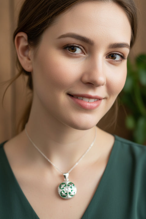 Load image into Gallery viewer, Shamrock Locket Necklace, Irish Pendant, Shamrock Jewelry, Ireland Jewelry, Celtic Jewelry, Anniversary Gift, Bridal Jewelry, Clover Pendant
