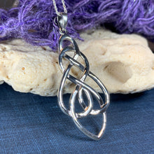 Load image into Gallery viewer, Celtic Knot Necklace, Infinity Jewelry, Celtic Jewelry, Irish Jewelry, Anniversary Gift, Mom Gift, Girlfriend Gift, Scotland Jewelry
