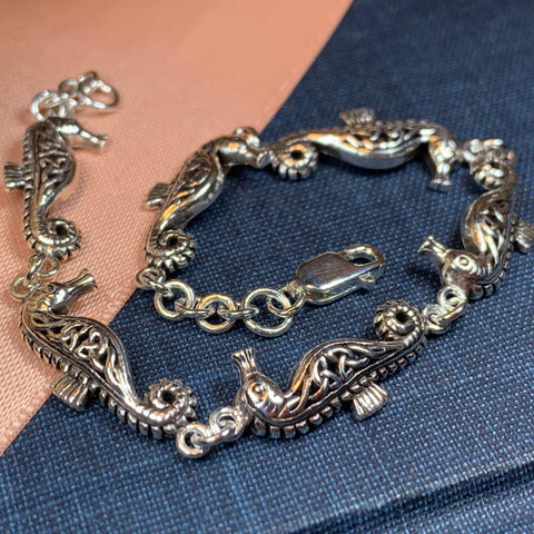 Load image into Gallery viewer, Seahorse Bracelet, Celtic Jewelry, Irish Jewelry, Celtic Knot Bracelet, Ocean Lover Jewelry, Girlfriend Gift, Wife Gift, Ireland Jewelry

