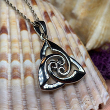 Load image into Gallery viewer, Trinity Knot Necklace, Celtic Jewelry, Irish Jewelry, Scotland Jewelry, Triquetra Pendant, Celtic Knot Pendant, Friendship Gift, Wife Gift
