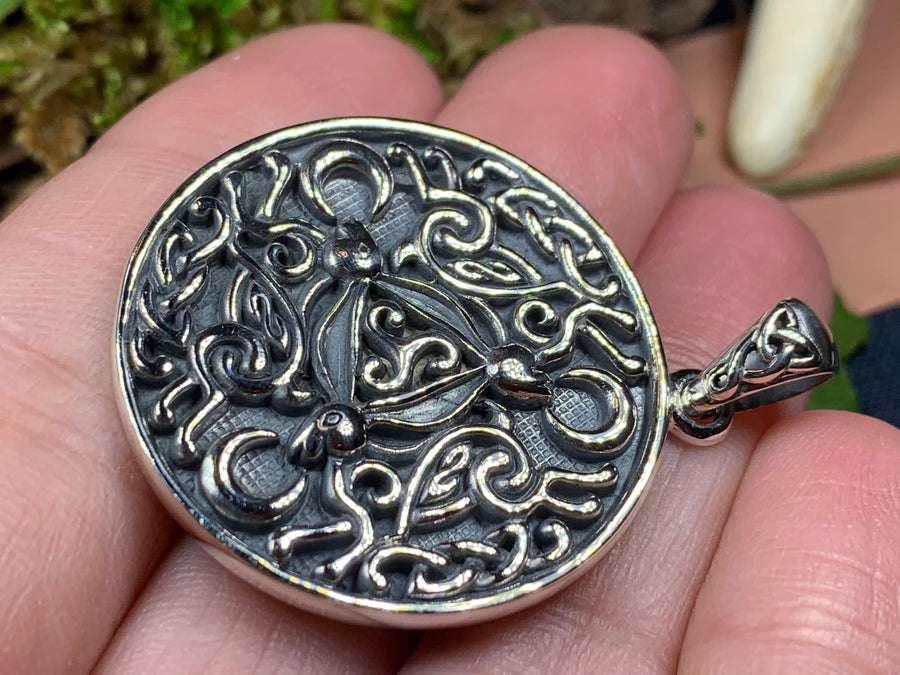 Rabbit Necklace, Triple Hare Pendant, Animal Jewelry, Nature Necklace, Celtic Jewelry, Hare Jewelry, Wiccan Jewelry, Goddess Jewelry