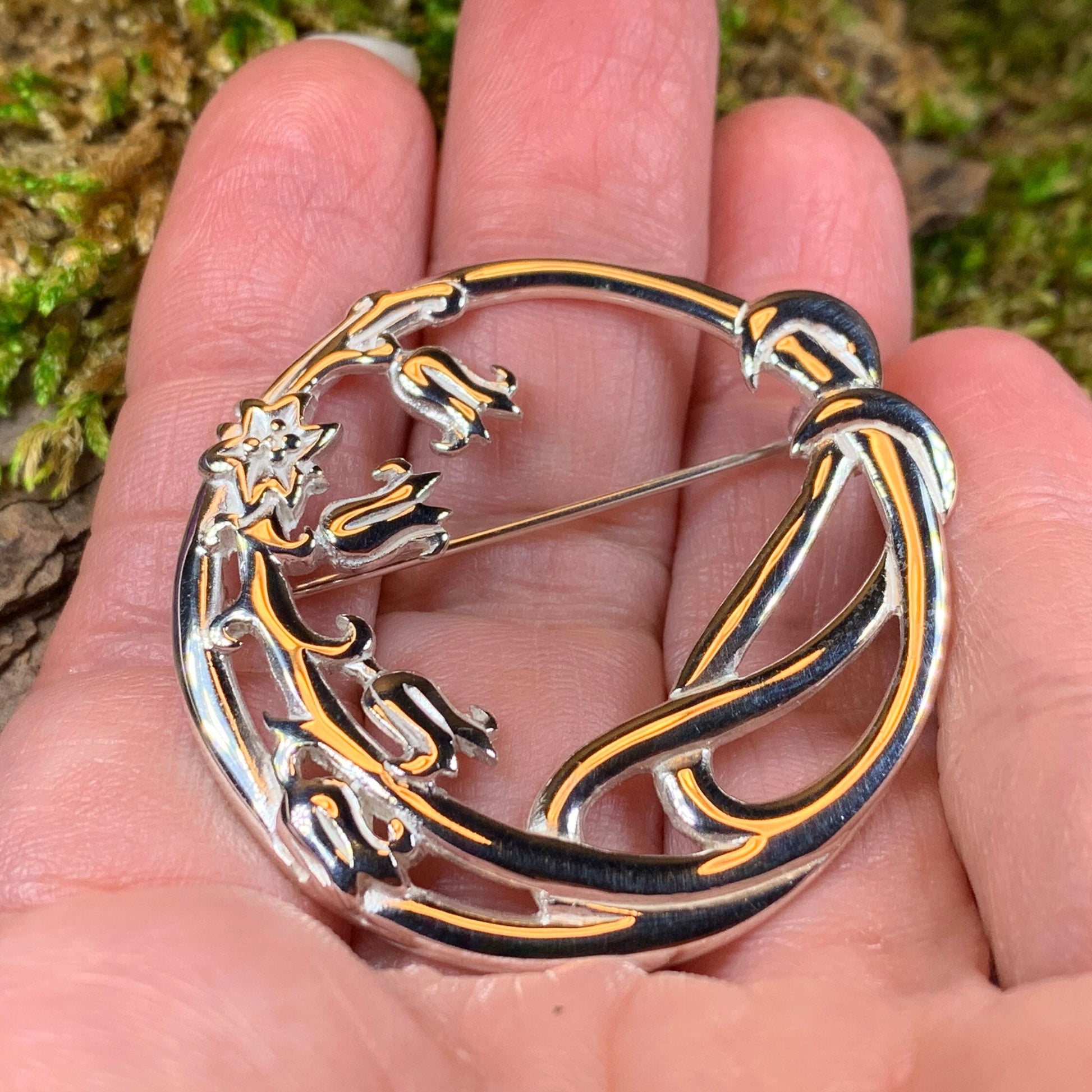 Bluebell Brooch, Scottish Pin, Anniversary Gift, Scotland Jewelry, Flower Jewelry, Celtic Jewelry, Nature Jewelry, Woodland Flower Pin