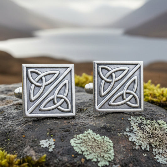 Trinity Knot Cuff Links, Celtic Jewelry, Irish Jewelry, Scotland Jewelry, Celtic Jewelry, Groom Gift, Best Man Gift, Anniversary Gift