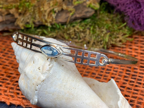 Load image into Gallery viewer, Mackintosh Bracelet, Celtic Jewelry, Scottish Bangle Bracelet, Art Deco Jewelry, Celtic Knot Bracelet, Scotland Gift, Silver Wife Gift
