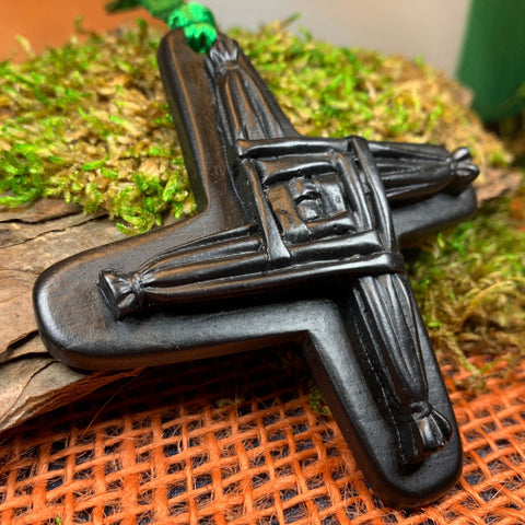 Load image into Gallery viewer, Irish Cross Ornament, St. Brigid's Cross Gift, Turf Hanging Ornament, Christmas Tree Ornament, Ireland Gift, Irish Gift, St. Brigit Cross
