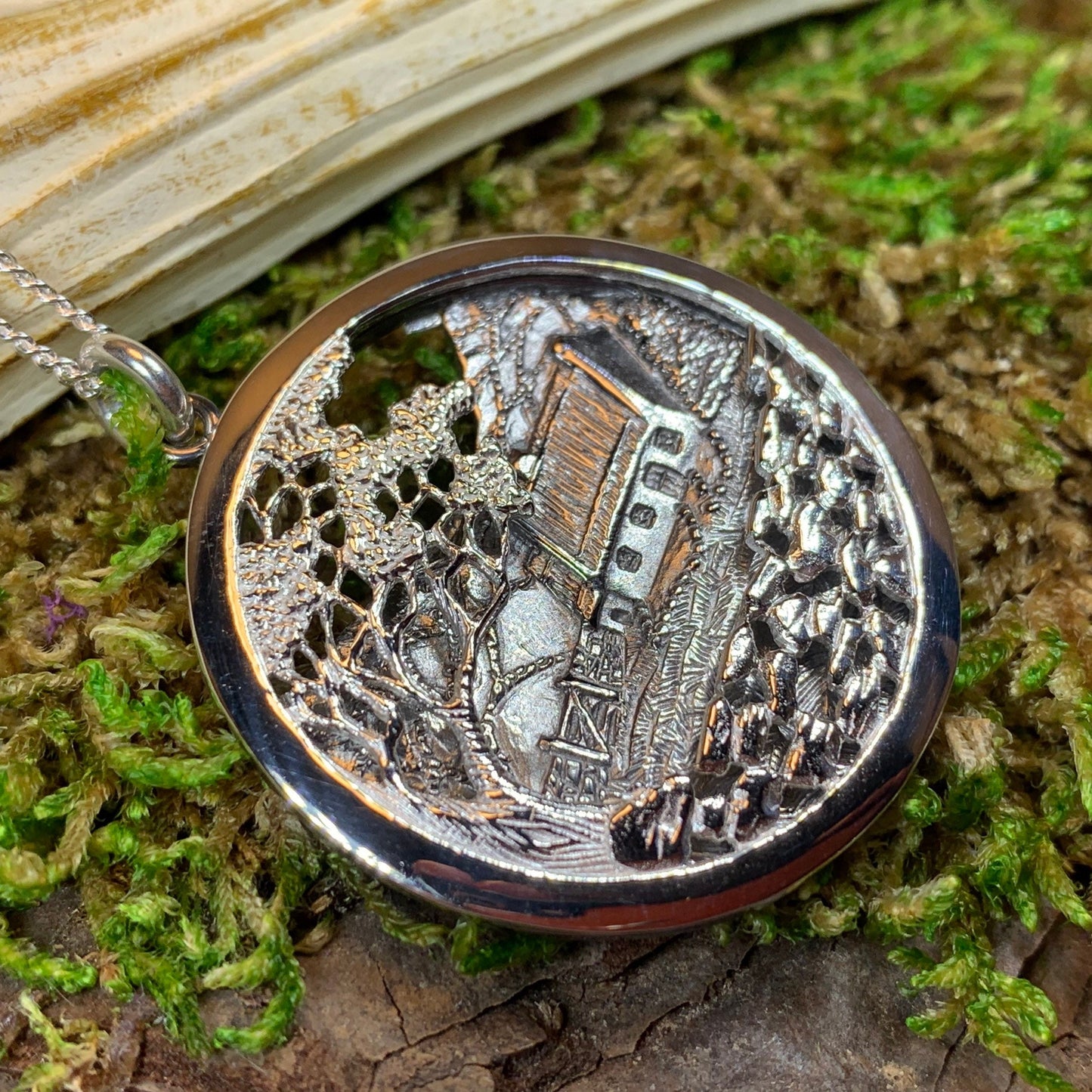 Irish Cottage Necklace, Quiet Man Cottage, Irish Jewelry, Silver Irish Necklace, Ireland Gift, Ireland Jewelry, Mom Gift, Wife Gift