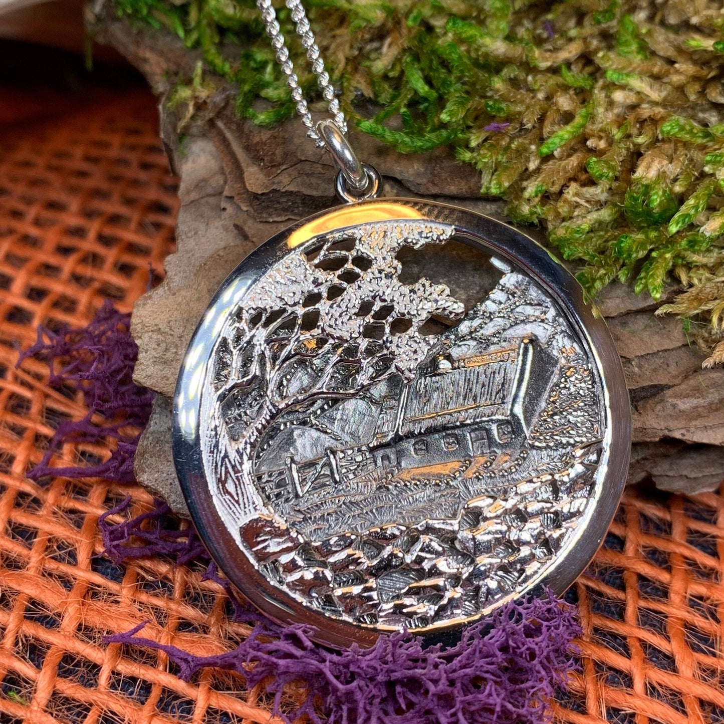 Irish Cottage Necklace, Quiet Man Cottage, Irish Jewelry, Silver Irish Necklace, Ireland Gift, Ireland Jewelry, Mom Gift, Wife Gift