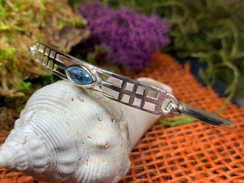 Load image into Gallery viewer, Mackintosh Bracelet, Celtic Jewelry, Scottish Bangle Bracelet, Art Deco Jewelry, Celtic Knot Bracelet, Scotland Gift, Silver Wife Gift
