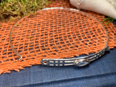 Load image into Gallery viewer, Mackintosh Bracelet, Celtic Jewelry, Scottish Bangle Bracelet, Art Deco Jewelry, Celtic Knot Bracelet, Scotland Gift, Silver Wife Gift
