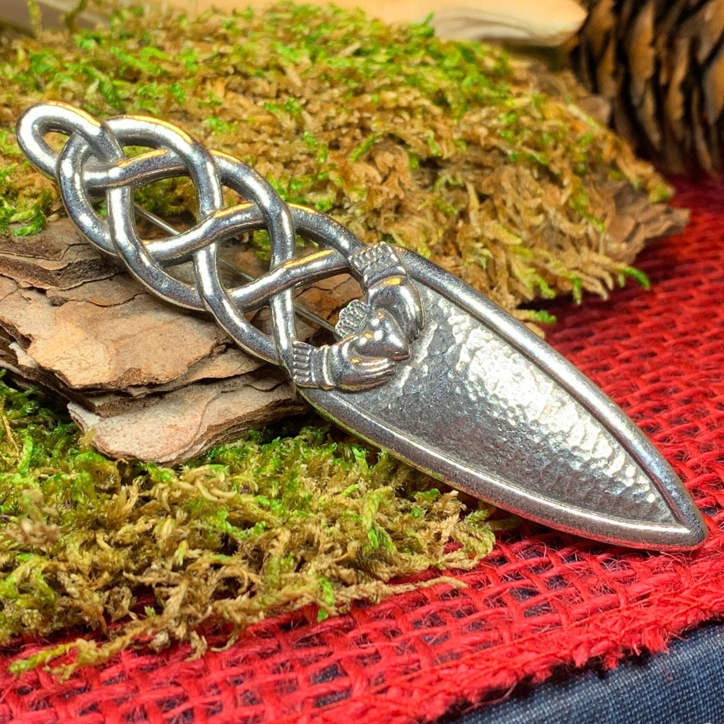 Claddagh Pewter Kilt Pin
