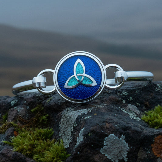 Celtic Knot Bracelet, Celtic Jewelry, Irish Jewelry, Bangle Bracelet, Scotland Jewelry, Ireland Jewelry, Trinity Knot Bangle, Scottish Gift