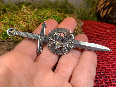 Load image into Gallery viewer, Irish Kilt Pin, Irish Shamrock Pin, Claddagh Kilt Pin, Harp Jewelry, Celtic Kilt Pin, Irish Dancer Gift, Celtic Knot Brooch, Bagpiper Gift
