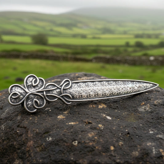 Shamrock Kilt Pin, Irish Jewelry, Ireland Kilt Pin, Friendship Gift, Celtic Kilt Pin, Irish Dancer Gift, Celtic Knot Brooch, Bagpiper Gift