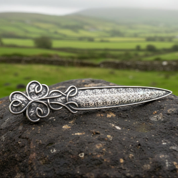 Shamrock Kilt Pin, Irish Jewelry, Ireland Kilt Pin, Friendship Gift, Celtic Kilt Pin, Irish Dancer Gift, Celtic Knot Brooch, Bagpiper Gift