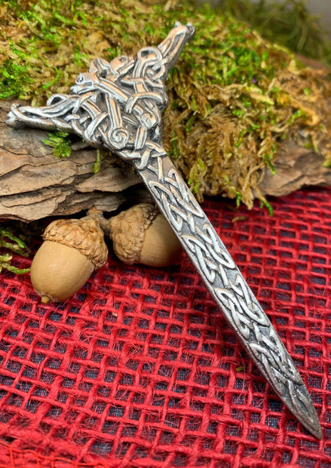 Load image into Gallery viewer, Dragon Kilt Pin, Scottish Jewelry, Celtic Kilt Pin, Tartan Pin, Cape Pin, Bagpiper Gift, Scotland Pin, Celtic Shawl Pin, Viking Jewelry
