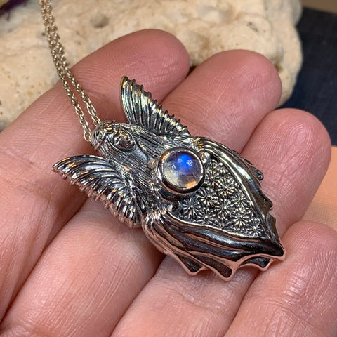 Load image into Gallery viewer, Fairy Necklace, Celtic Jewelry, Goddess Jewelry, Wiccan Jewelry, Anniversary Gift, Irish Jewelry, Elven Jewelry, Fantasy Gift, Wife Gift
