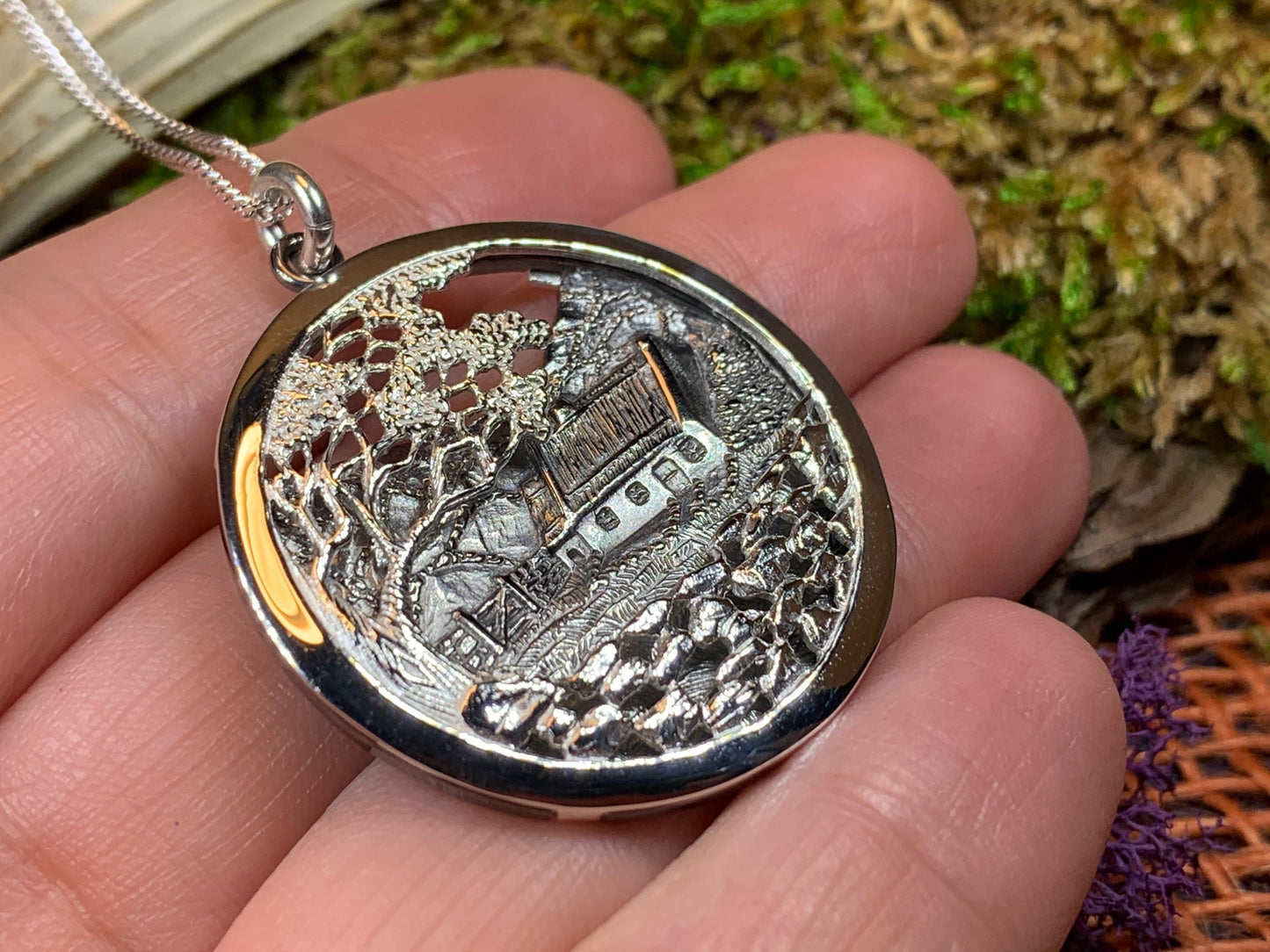 Irish Cottage Necklace, Quiet Man Cottage, Irish Jewelry, Silver Irish Necklace, Ireland Gift, Ireland Jewelry, Mom Gift, Wife Gift