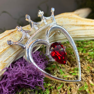 Ruby Luckenbooth Brooch, Scotland Brooch, Outlander Jewelry, Mom Gift, Wife Gift, Girlfriend Gift, Anniversary Gift, Heart Bride Pin