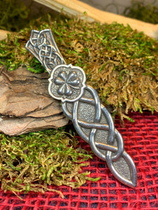 Shamrock Kilt Pin, Irish Jewelry, Ireland Kilt Pin, Friendship Gift, Celtic Kilt Pin, Irish Dancer Gift, Celtic Knot Brooch, Bagpiper Gift