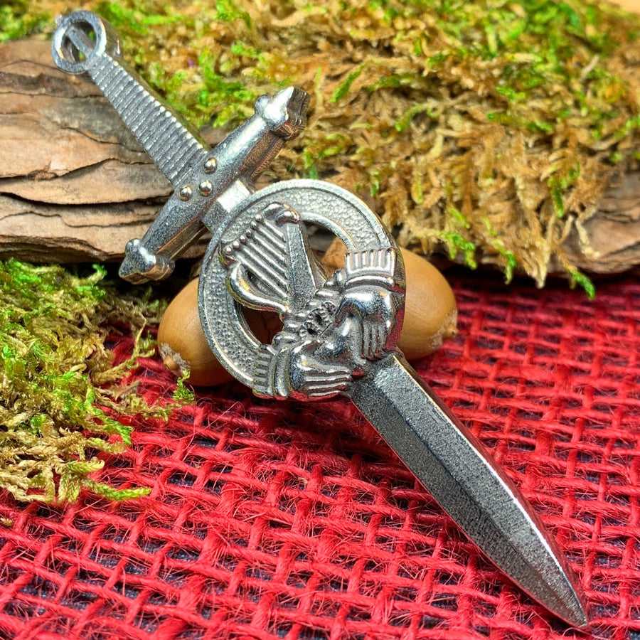 Irish Harp Kilt Pin, Irish Jewelry, Claddagh Kilt Pin, Harp Jewelry, Celtic Kilt Pin, Irish Dancer Gift, Celtic Knot Brooch, Bagpiper Gift