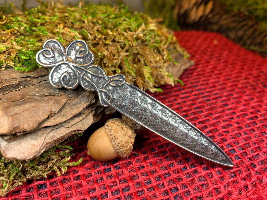 Shamrock Kilt Pin, Irish Jewelry, Ireland Kilt Pin, Friendship Gift, Celtic Kilt Pin, Irish Dancer Gift, Celtic Knot Brooch, Bagpiper Gift