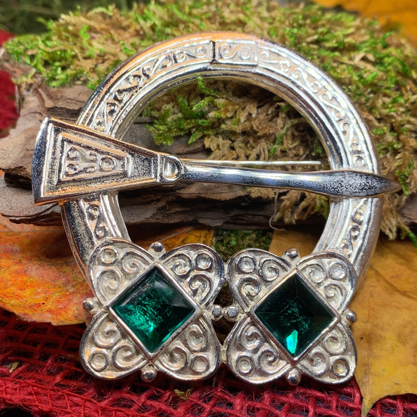 Bissette Celtic Knot Brooch — view 6