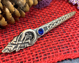 Celtic Dog Kilt Pin, Scottish Jewelry, Irish Kilt Pin, Tartan Pin, Cape Pin, Bagpiper Gift, Scotland Pin, Celtic Shawl Pin, Viking Jewelry