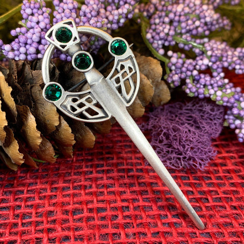 Load image into Gallery viewer, Celtic Kilt Pin, Celtic Jewelry, Irish Jewelry, Irish Dance Gift, Celtic Pin, Tara Brooch, Wiccan Jewelry, Ireland Kilt Pin, Pewter Brooch
