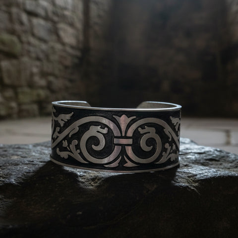 Load image into Gallery viewer, Celtic Knot Bracelet, Celtic Jewelry, Gothic Bangle Bracelet, Scotland Jewelry, Ireland Jewelry, Celtic Cuff, Wife Gift, Girlfriend Gift
