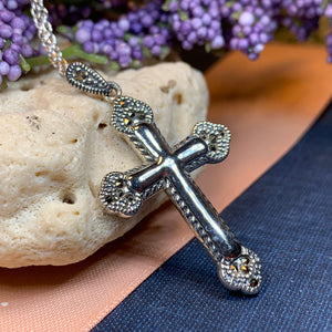Celtic Cross Necklace, Cross Jewelry, Women&#39;s Cross Pendant, Anniversary Gift, Religious Jewelry, First Communion Gift, Confirmation Cross