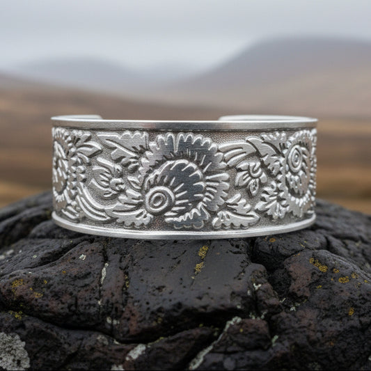 Celtic Knot Bracelet, Celtic Flower Jewelry, Irish Bangle Bracelet, Scotland Jewelry, Pewter Celtic Cuff, Wife Gift, Girlfriend Gift