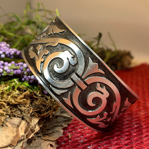 Load image into Gallery viewer, Celtic Knot Bracelet, Celtic Jewelry, Gothic Bangle Bracelet, Scotland Jewelry, Ireland Jewelry, Celtic Cuff, Wife Gift, Girlfriend Gift

